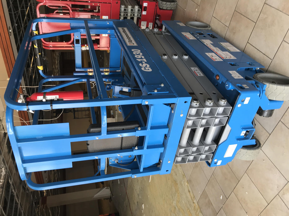 2020 Genie GS-1930 Solid Non Marking Tires, Beacon, Folding rails with half height swing gate