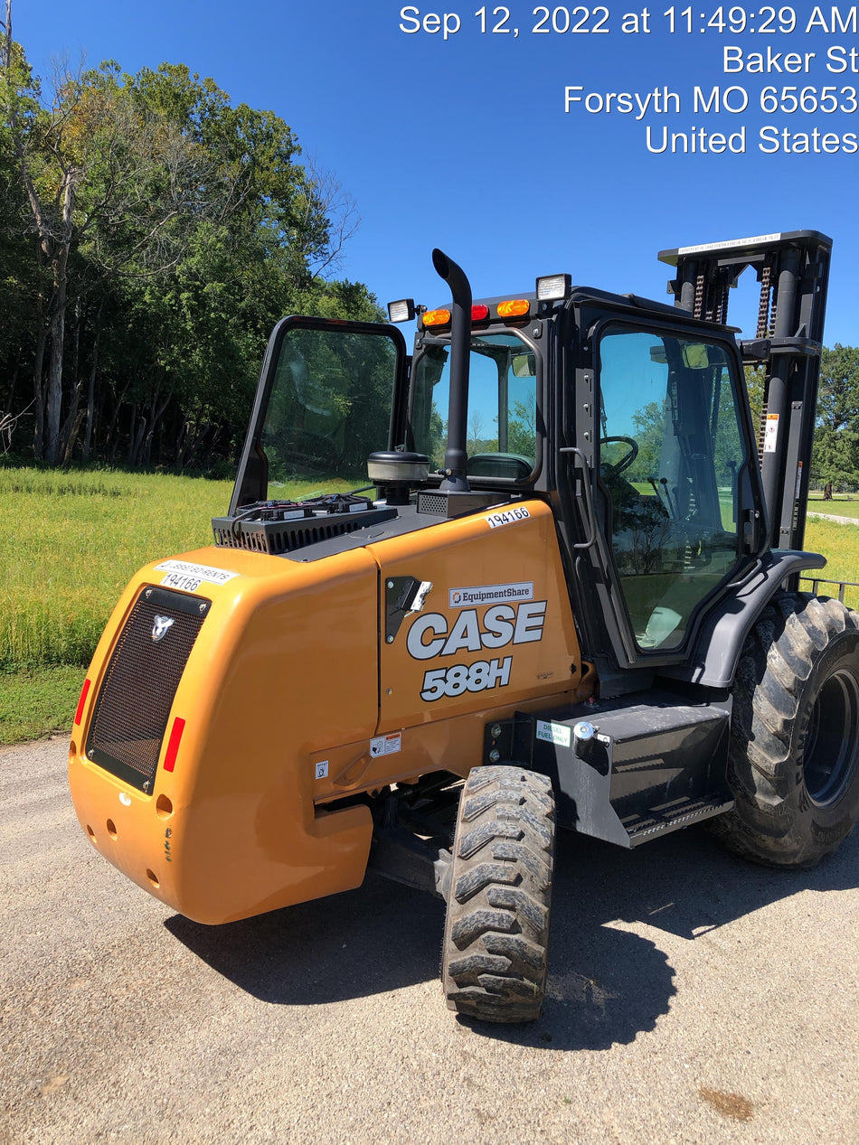 2021 CASE 588H
