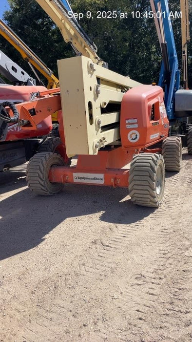 2019 JLG 450AJ