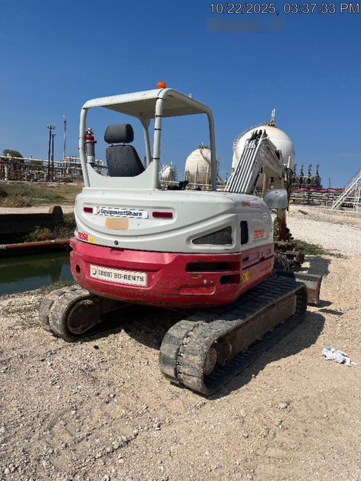 2019 Takeuchi TB260 Canopy, Standard Blade, Auxiliary hydraulics w/Manual QC, Hydraulic thumb, 12" ,18", 24" Bucket