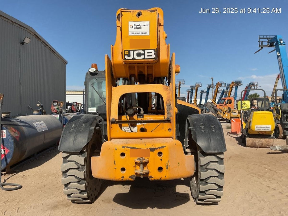 2019 JCB 512-56 Enclosed Cab, 109 HP, Solid Tires, Worklights, Beacon, Aux Hydraulics, Lifting Eye w/60" Carriage/60" Forks