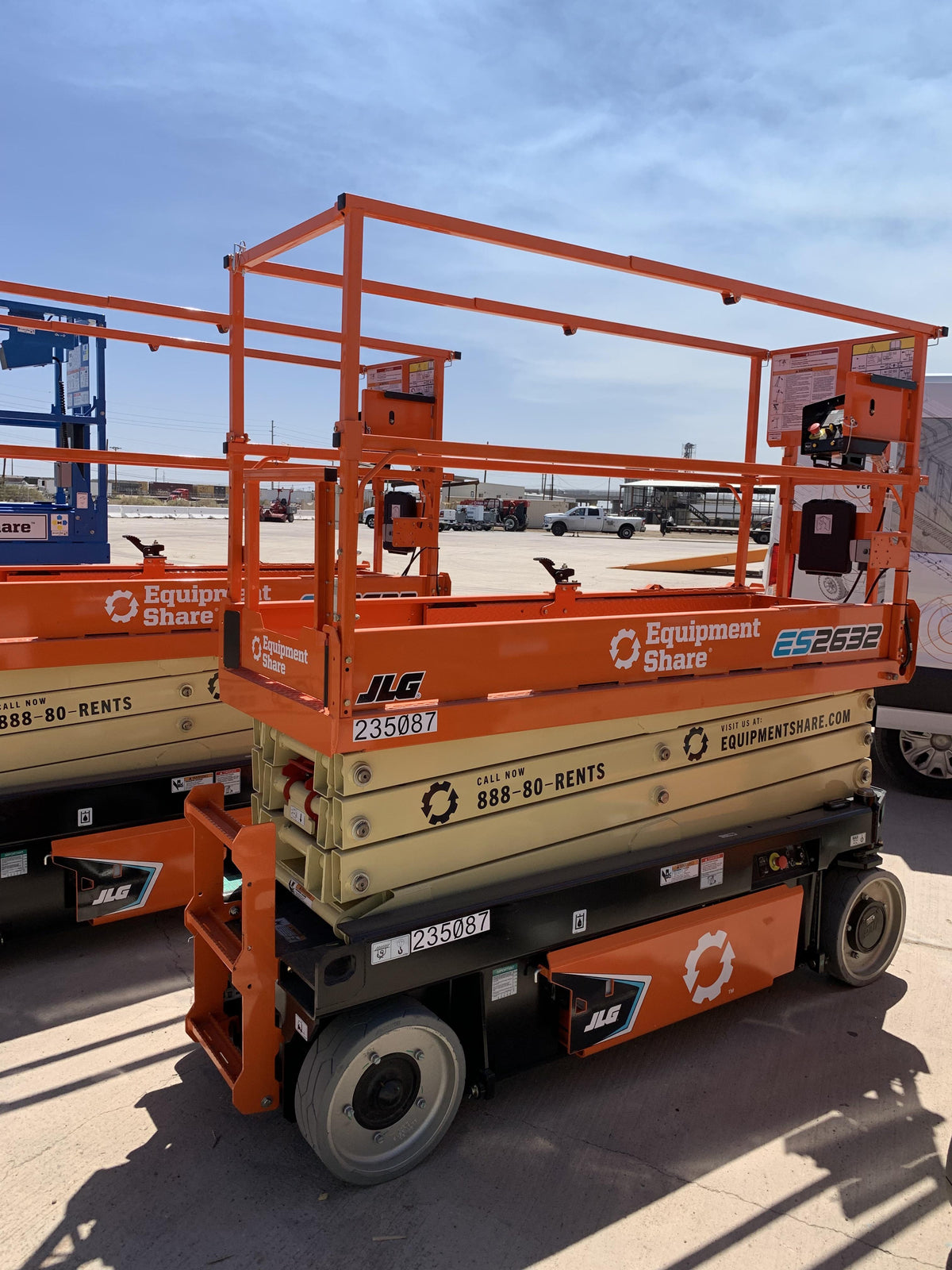 2022 JLG ES2632