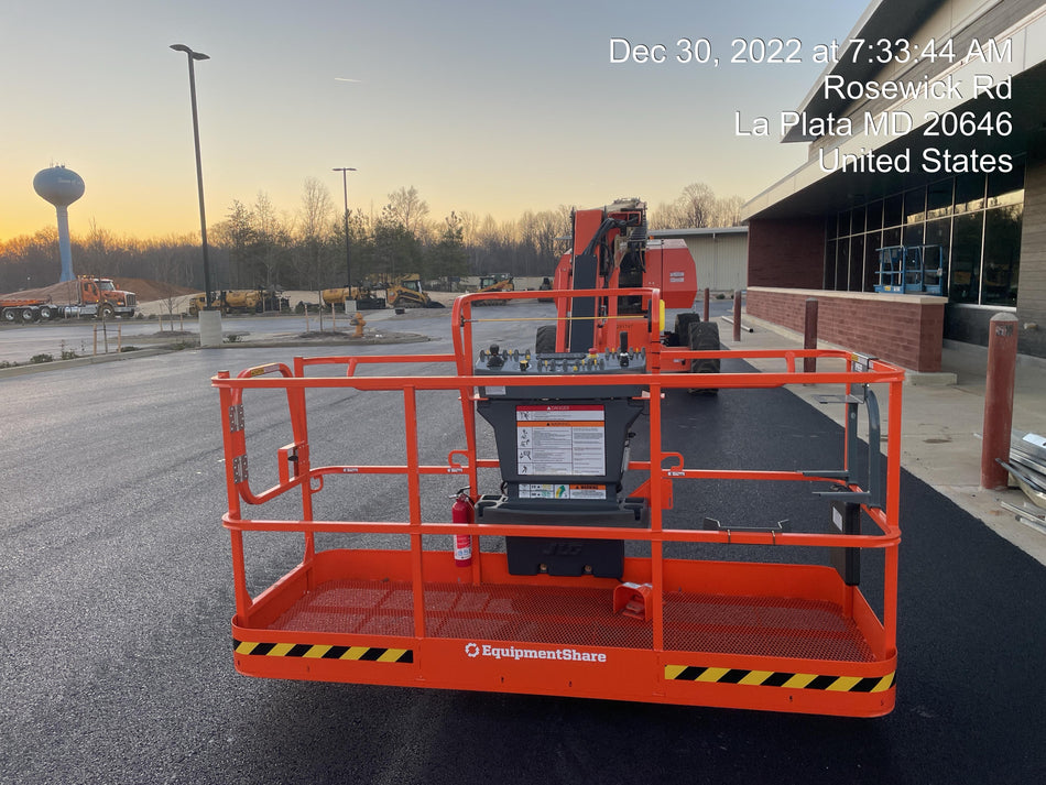 2022 JLG 860SJ