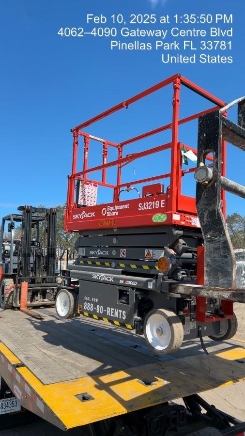 2024 Skyjack SJ3219 Electric Drive, Sld NM Tires, DBcns, RFRails, Power to Platform, T3 + Access Control