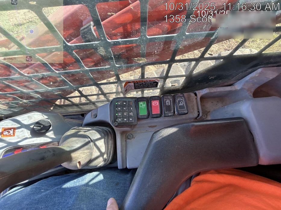 2019 Kubota SVL75-2 Cab/Heat/Air, Standard Tracks, Standard Flow, Hydraulic QC 68" HD Tooth Bucket