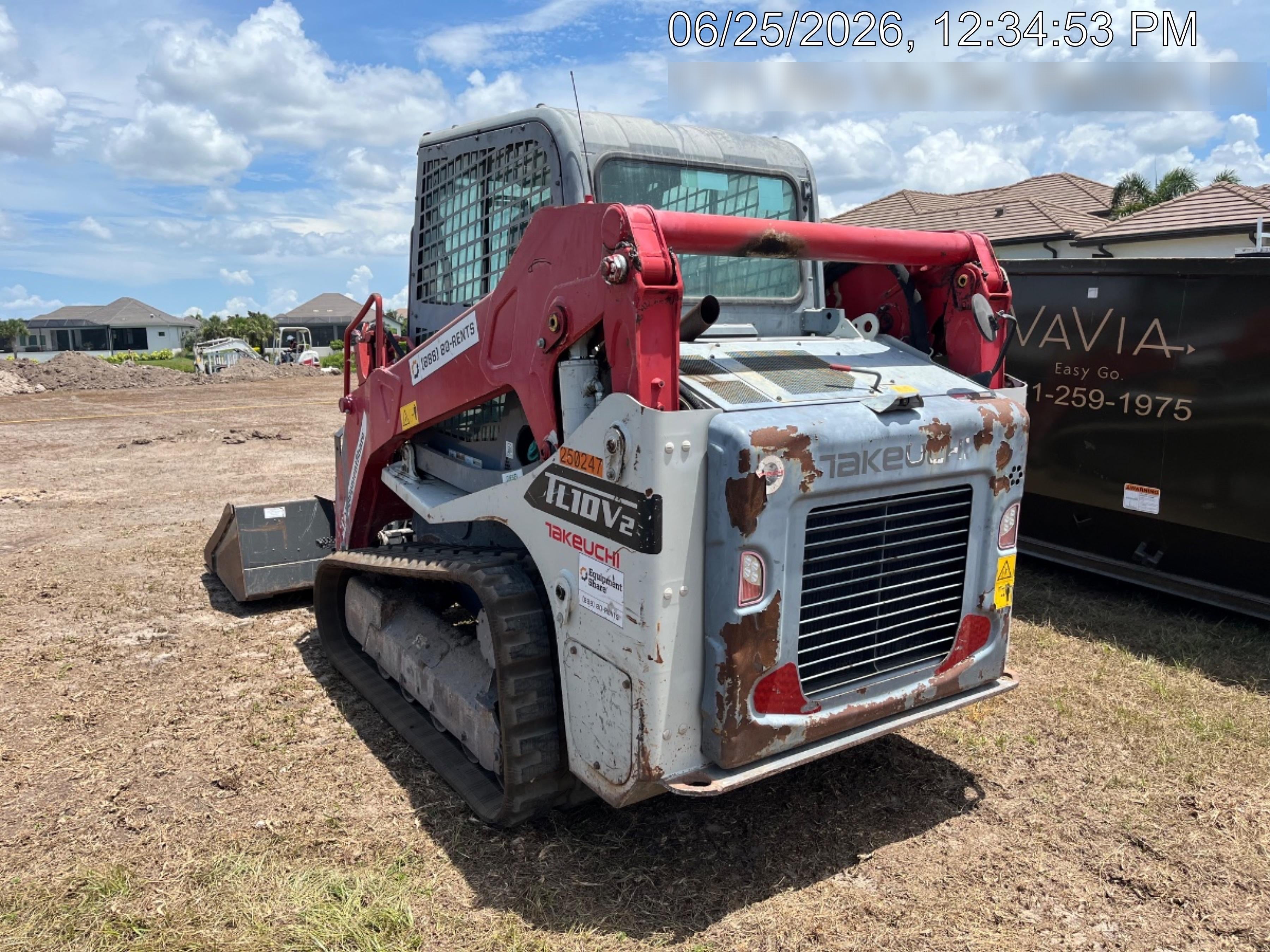 2022 TAKEUCHI TL10V2-CR