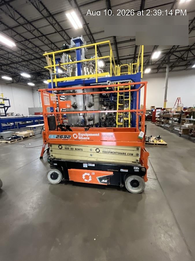 2023 JLG ES2632
