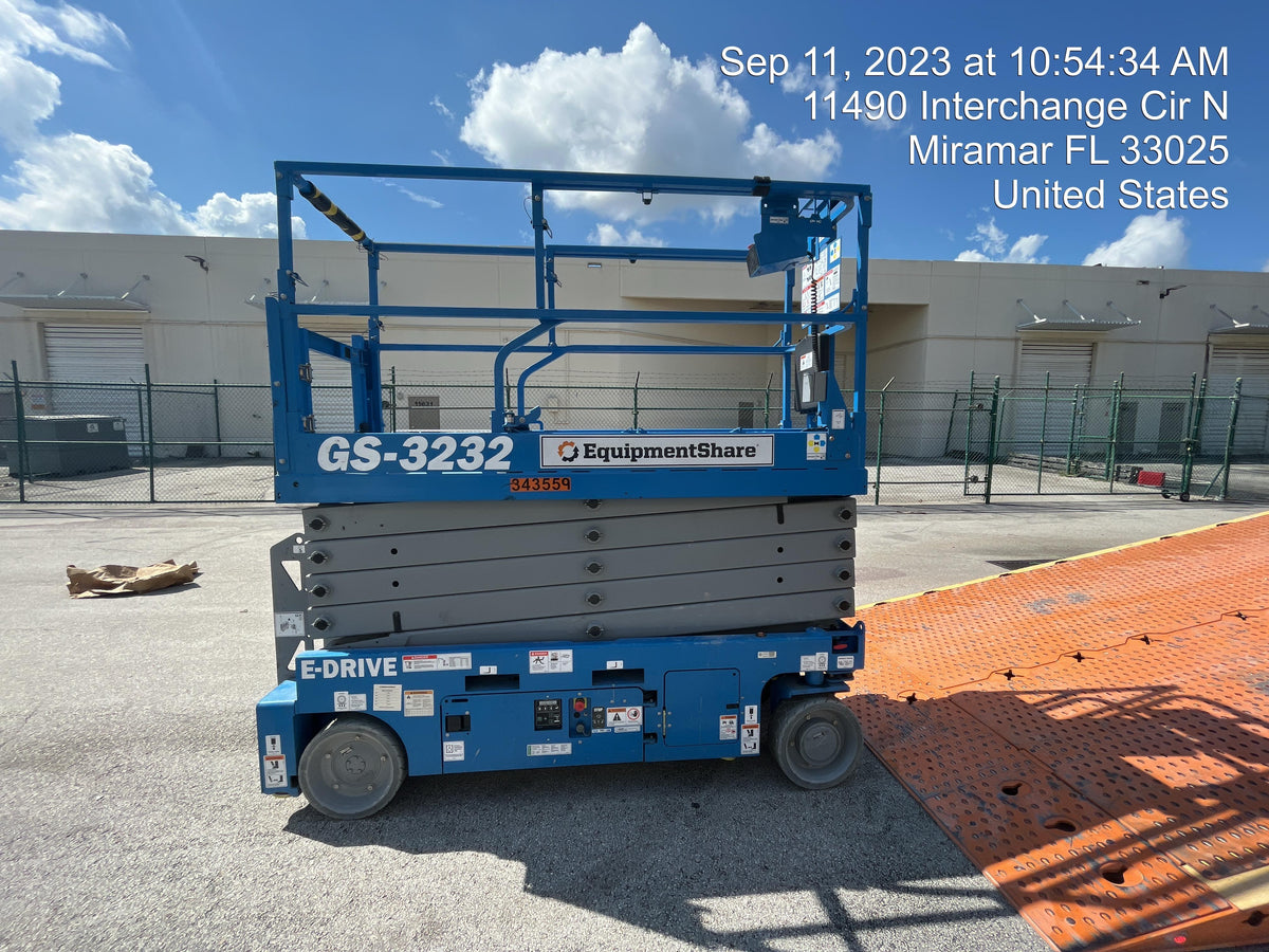 2023 GENIE GS-3232