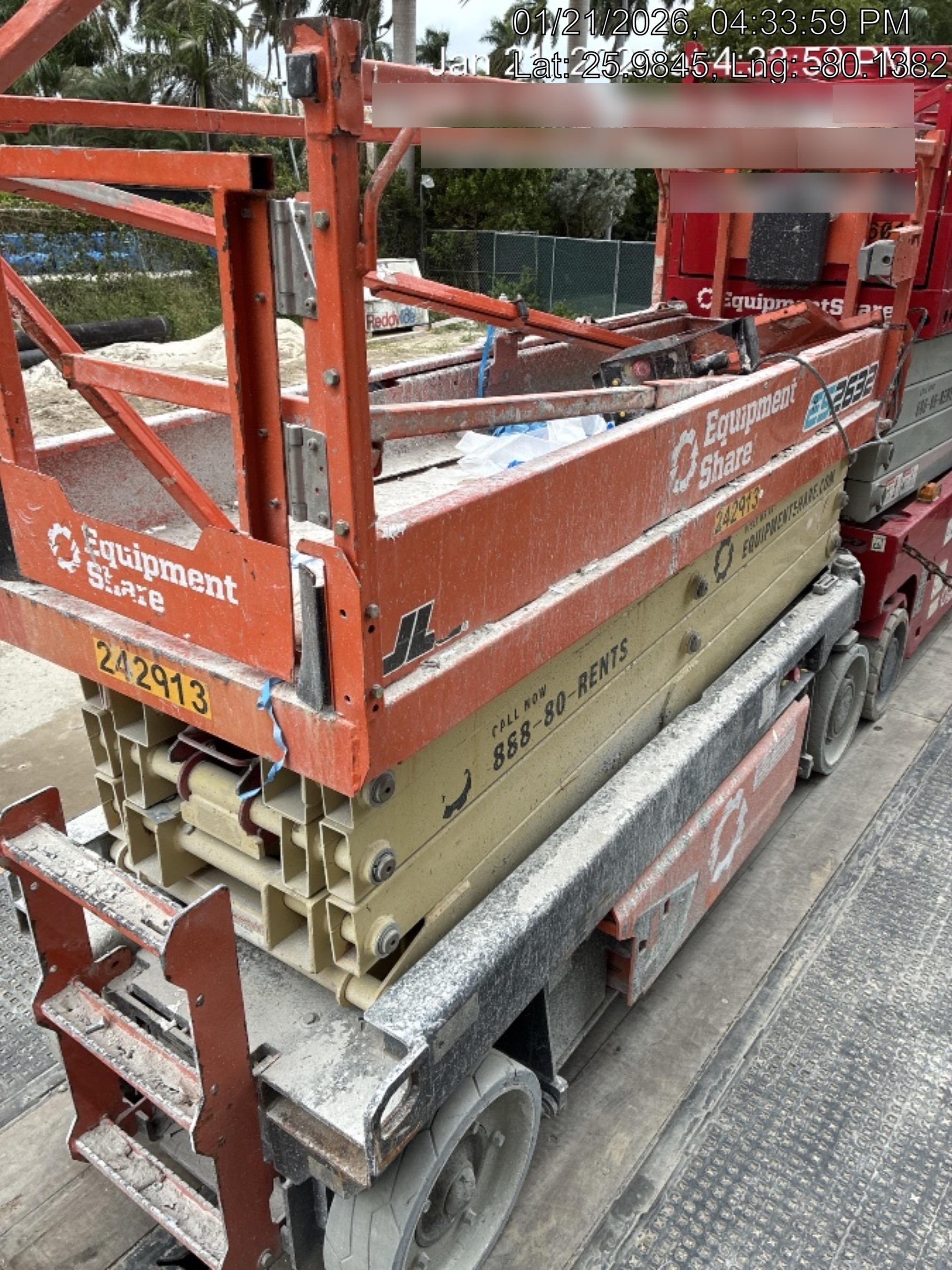 2022 JLG ES2632