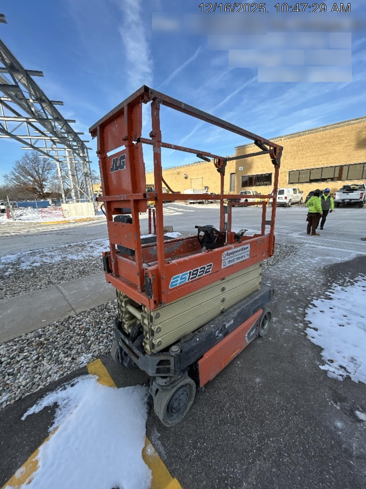 2022 JLG ES1932