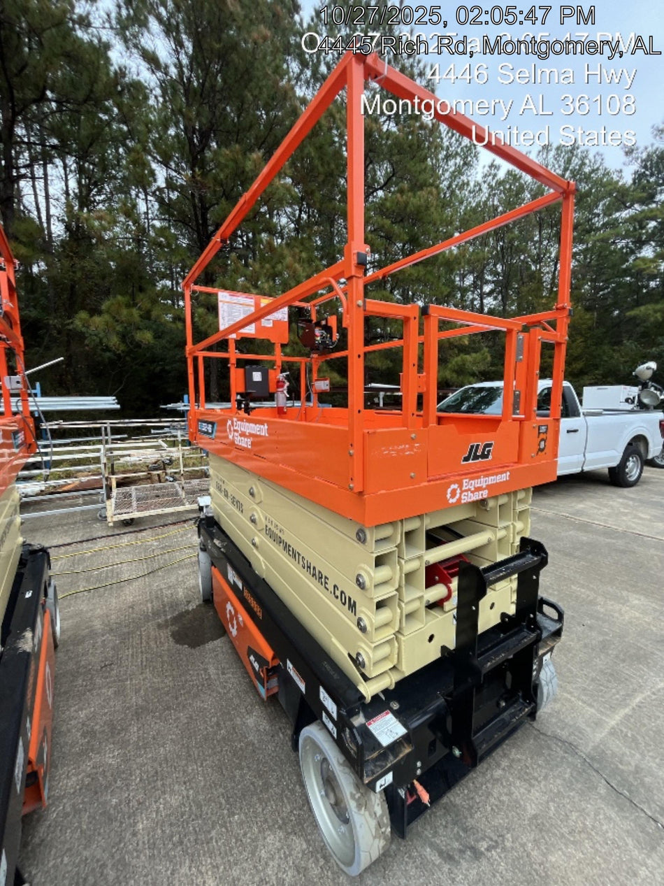 2025 JLG ES3246