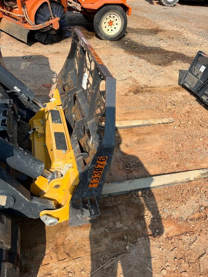 2026 ARROW MATERIAL HANDLING 48" Pallet Forks - Arrow