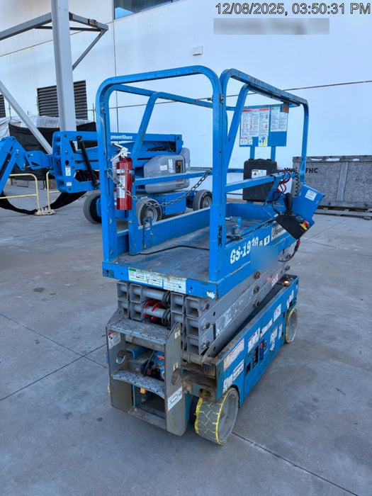 2019 Genie GS-1930 Fixed rails with chain Entry