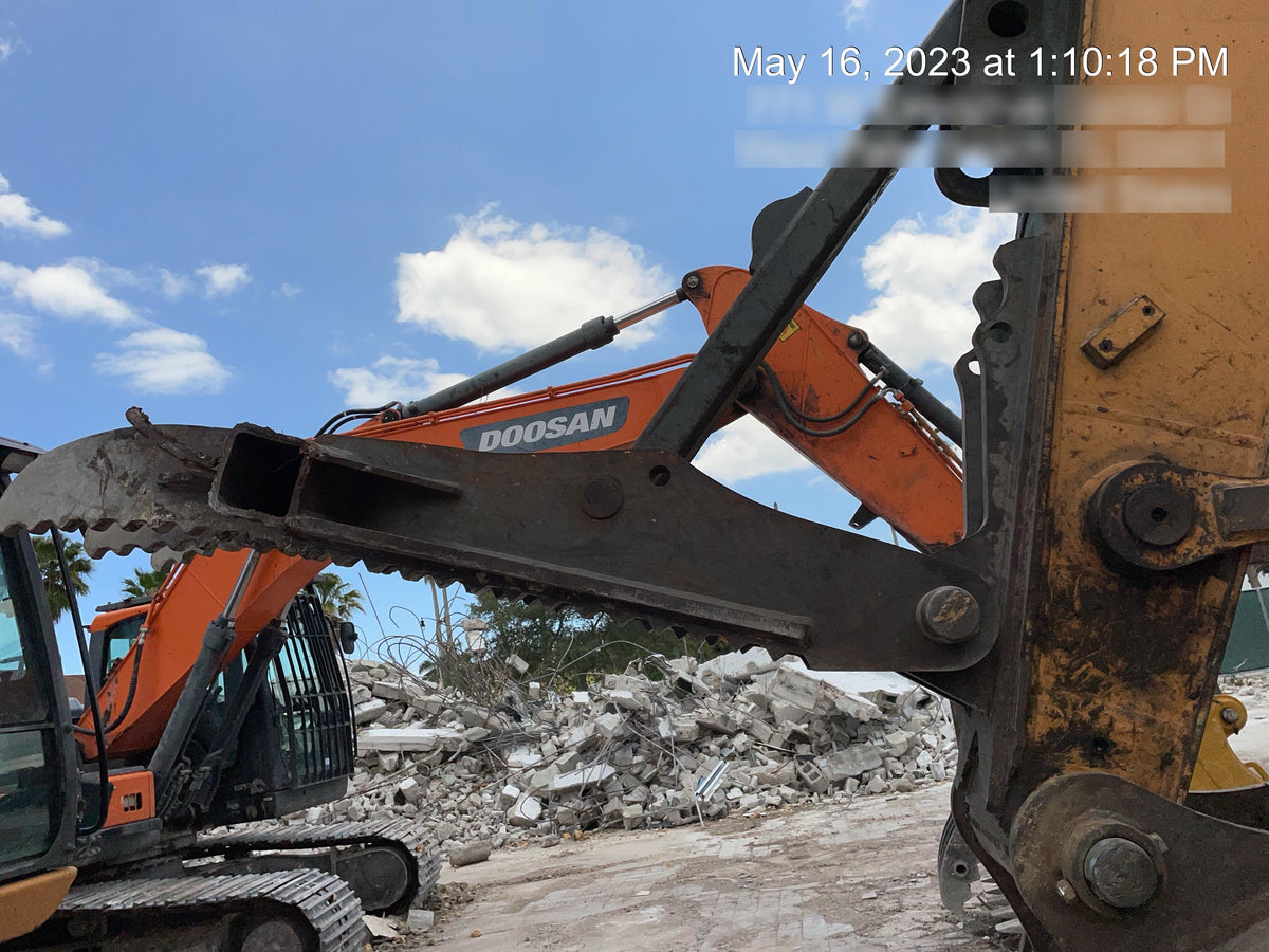 2016 CASE 60" Tooth Bucket - Case