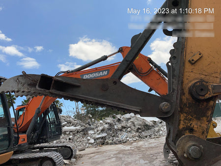 2016 CASE 60" Tooth Bucket - Case