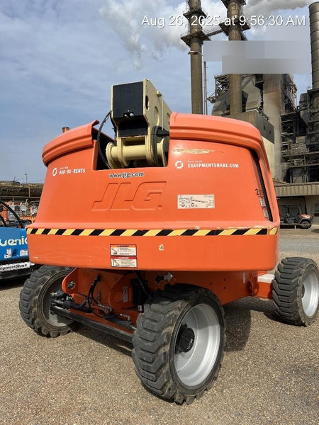 2022 JLG 660SJ