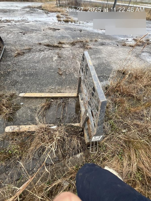 2021 PALADIN 48" Pallet Forks - Paladin