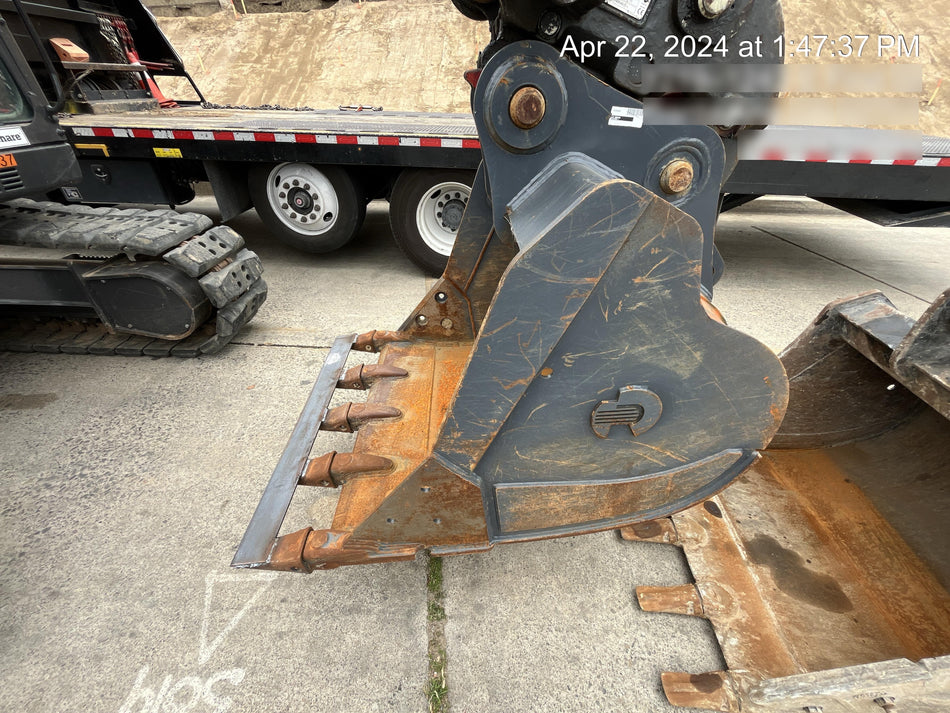 2023 JRB 135HD42