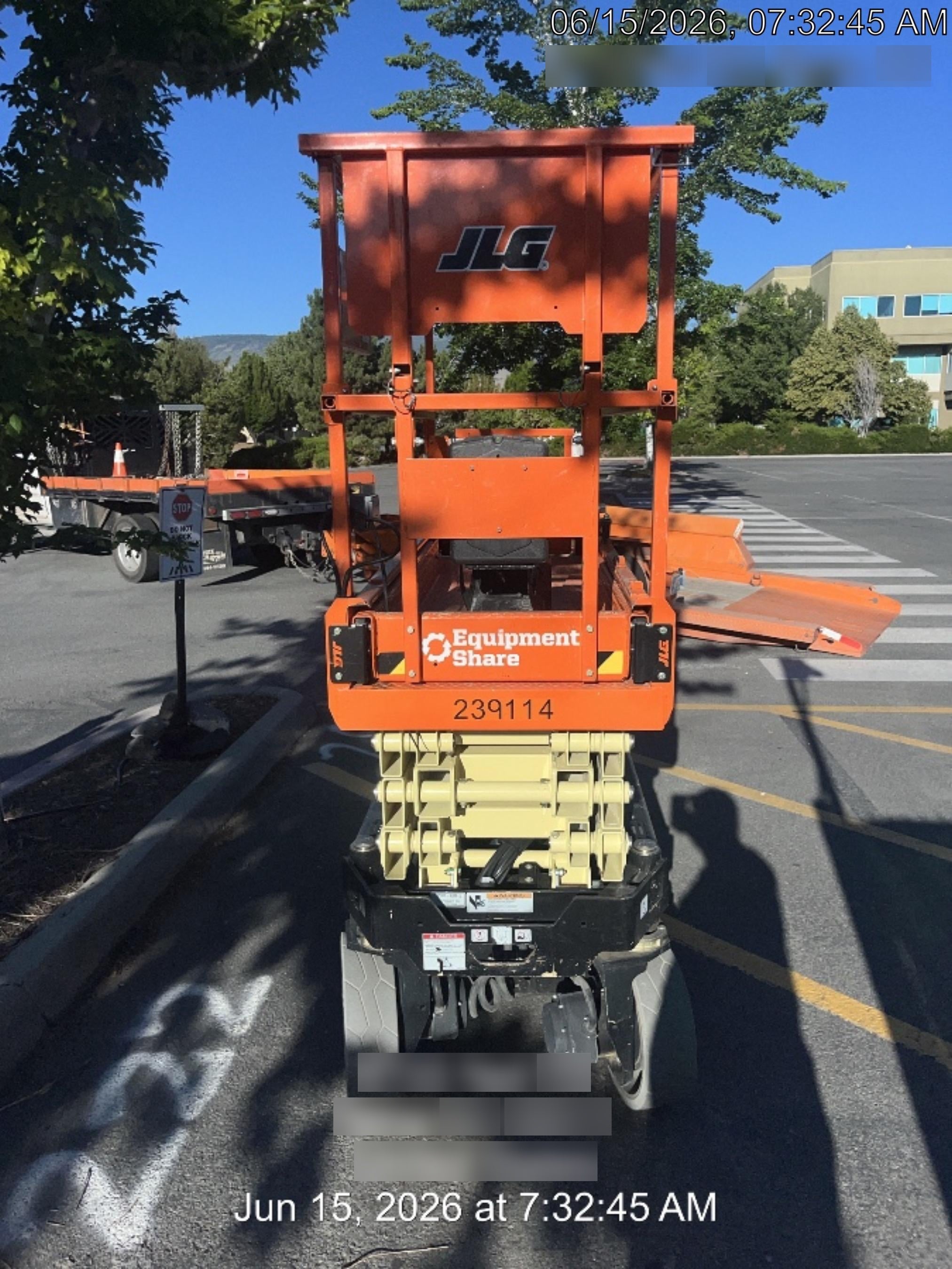 2022 JLG ES2632