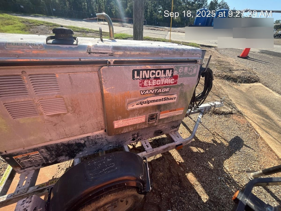 2019 Lincoln Electric Vantage 322 Welder Ready-Pak 3, Two wheel trailer, Fender and Light kit, Cable Rack