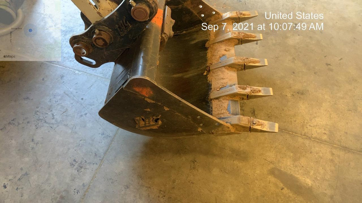 2021 DOOSAN 30" Bucket - Doosan