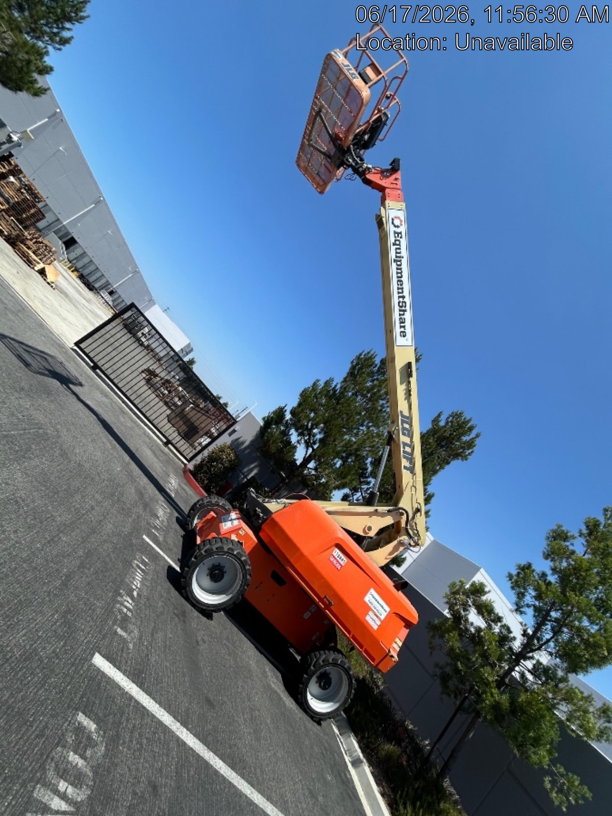 2021 JLG 600S