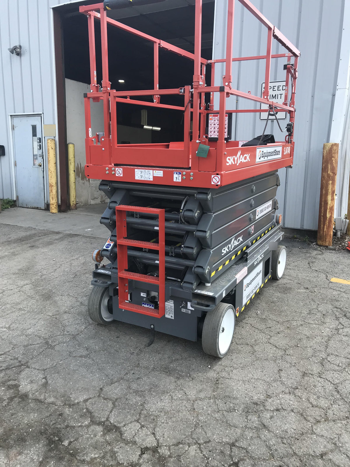 2021 SKYJACK SJ4740