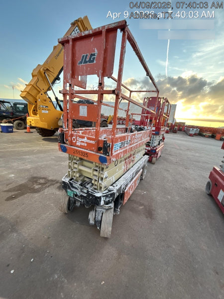 2022 JLG ES2632