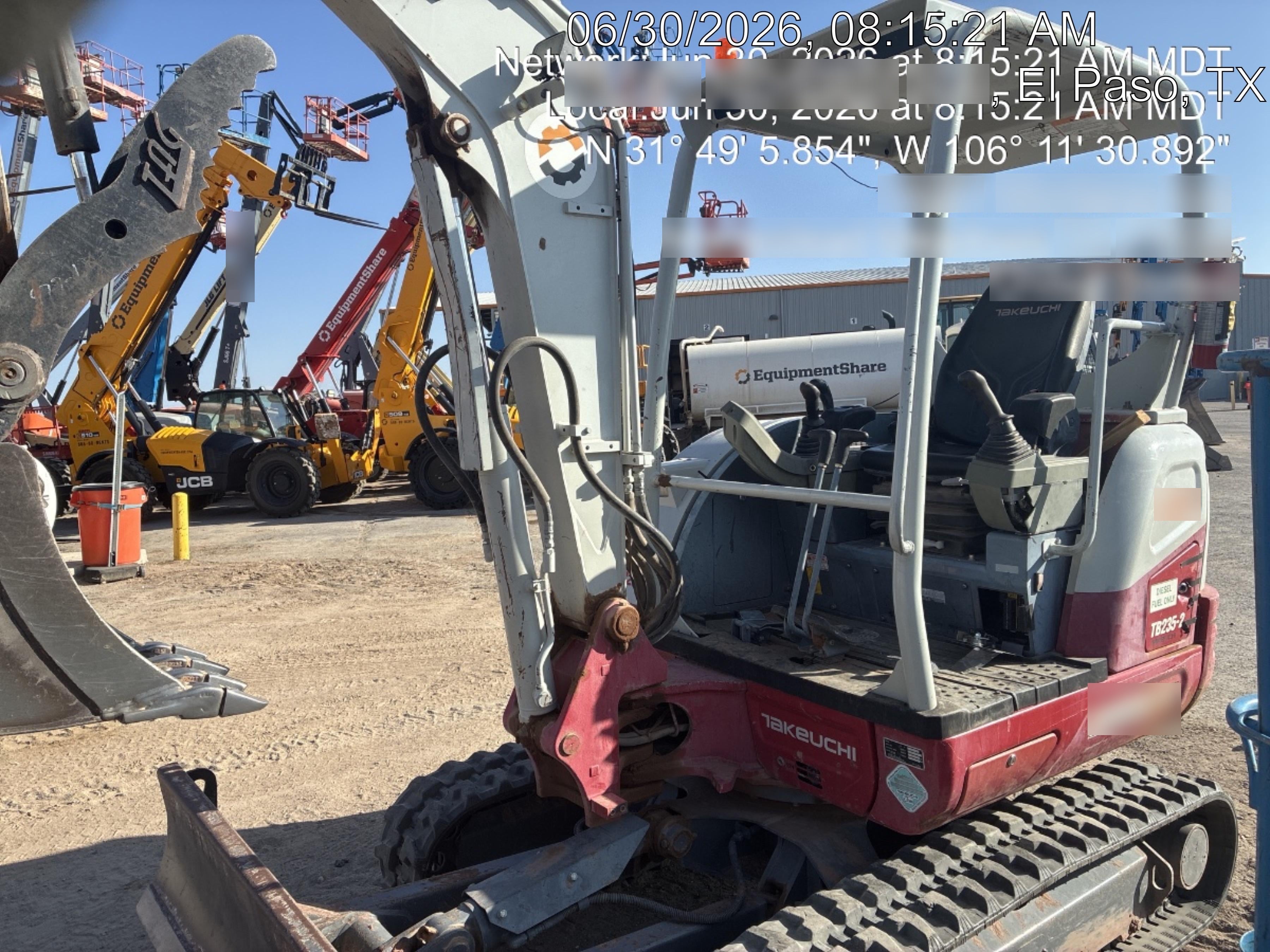 2020 TAKEUCHI TB235-2R