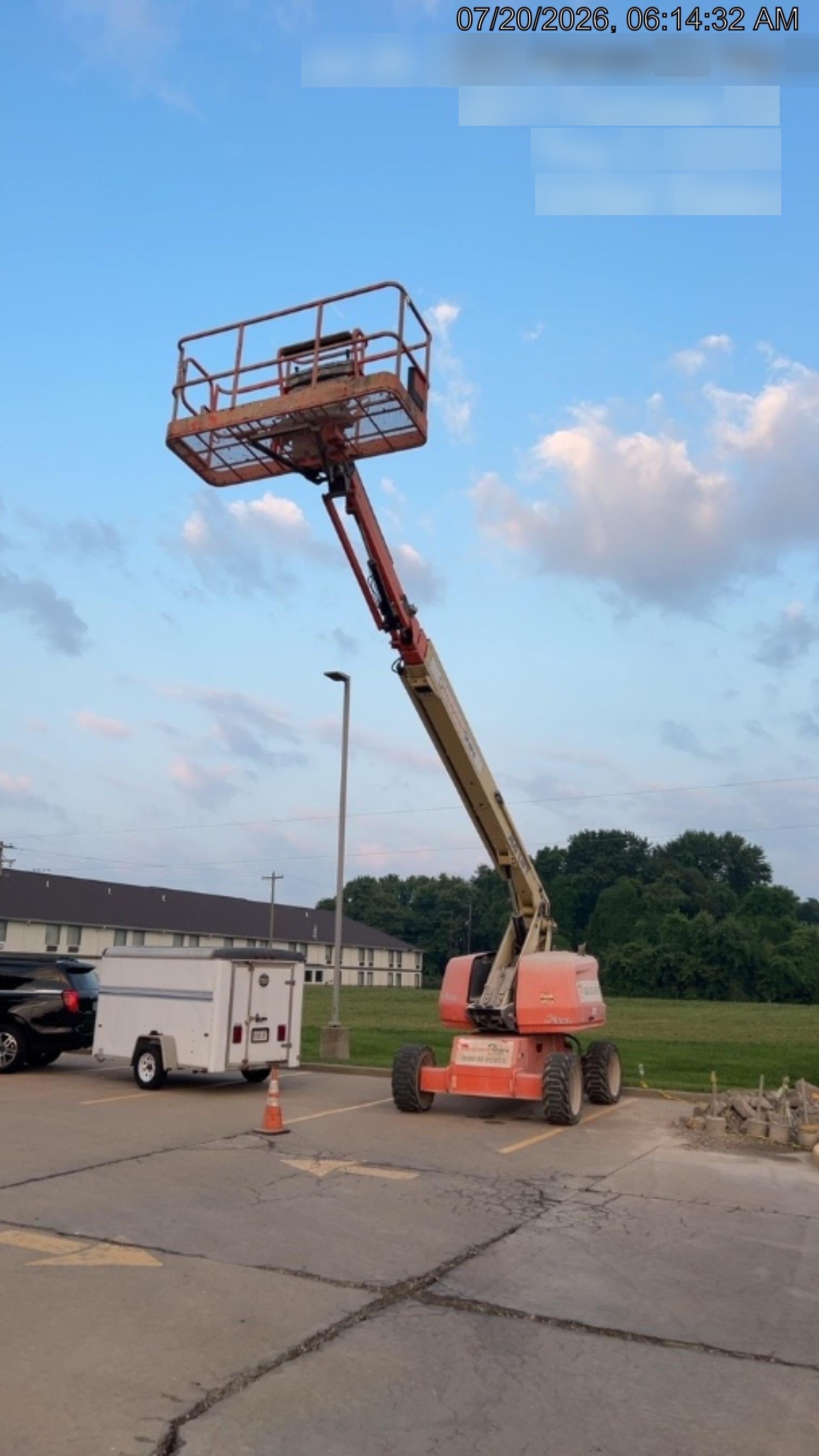 2018 JLG 660SJ