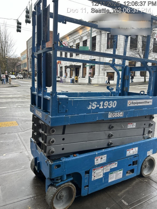 2020 Genie GS-1930 Solid Non Marking Tires, Beacon, Folding rails with half height swing gate, 800W Inverter