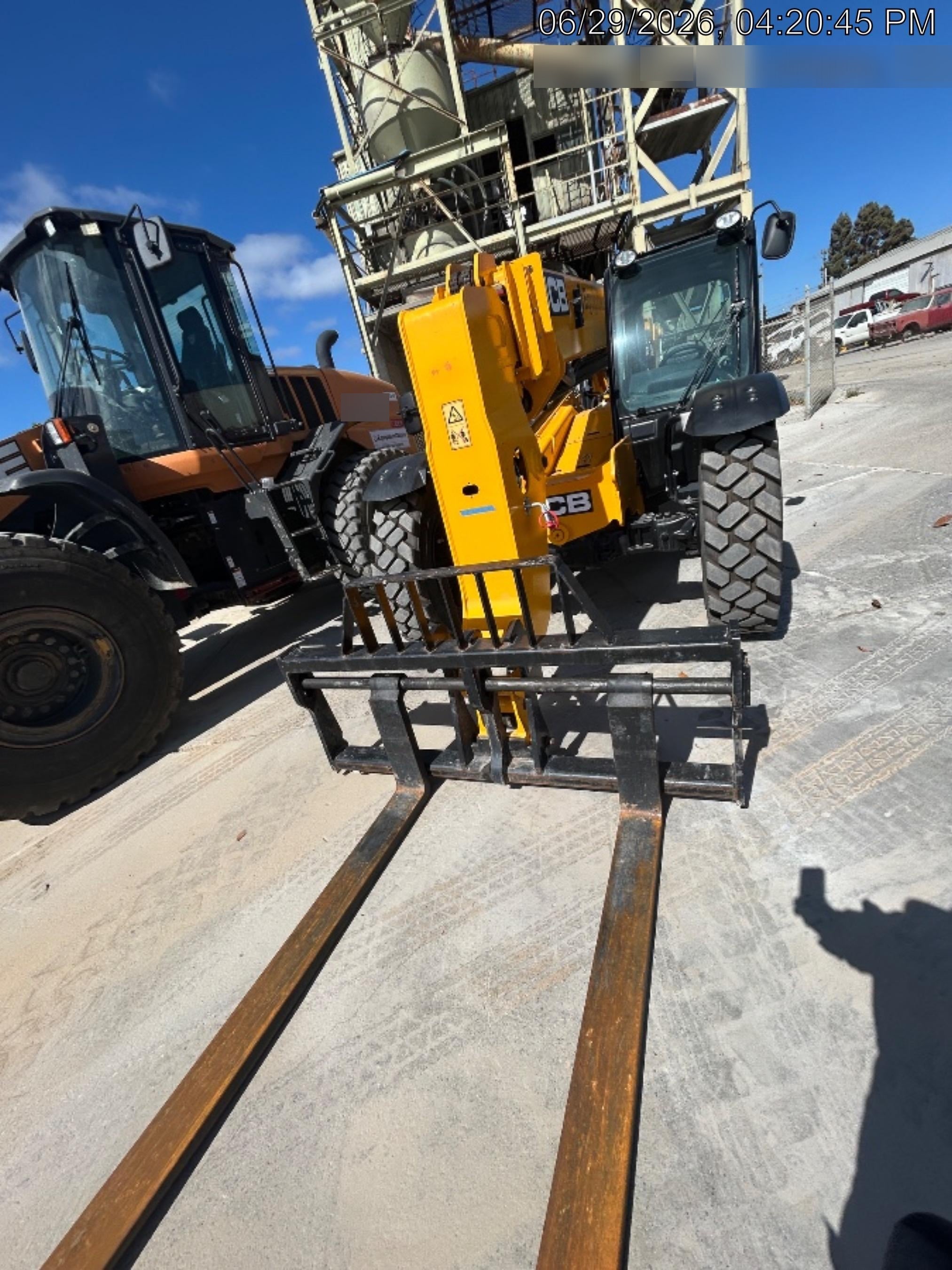 2025 JCB 509-42