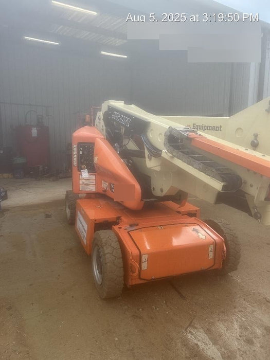 2019 JLG E400AJPN