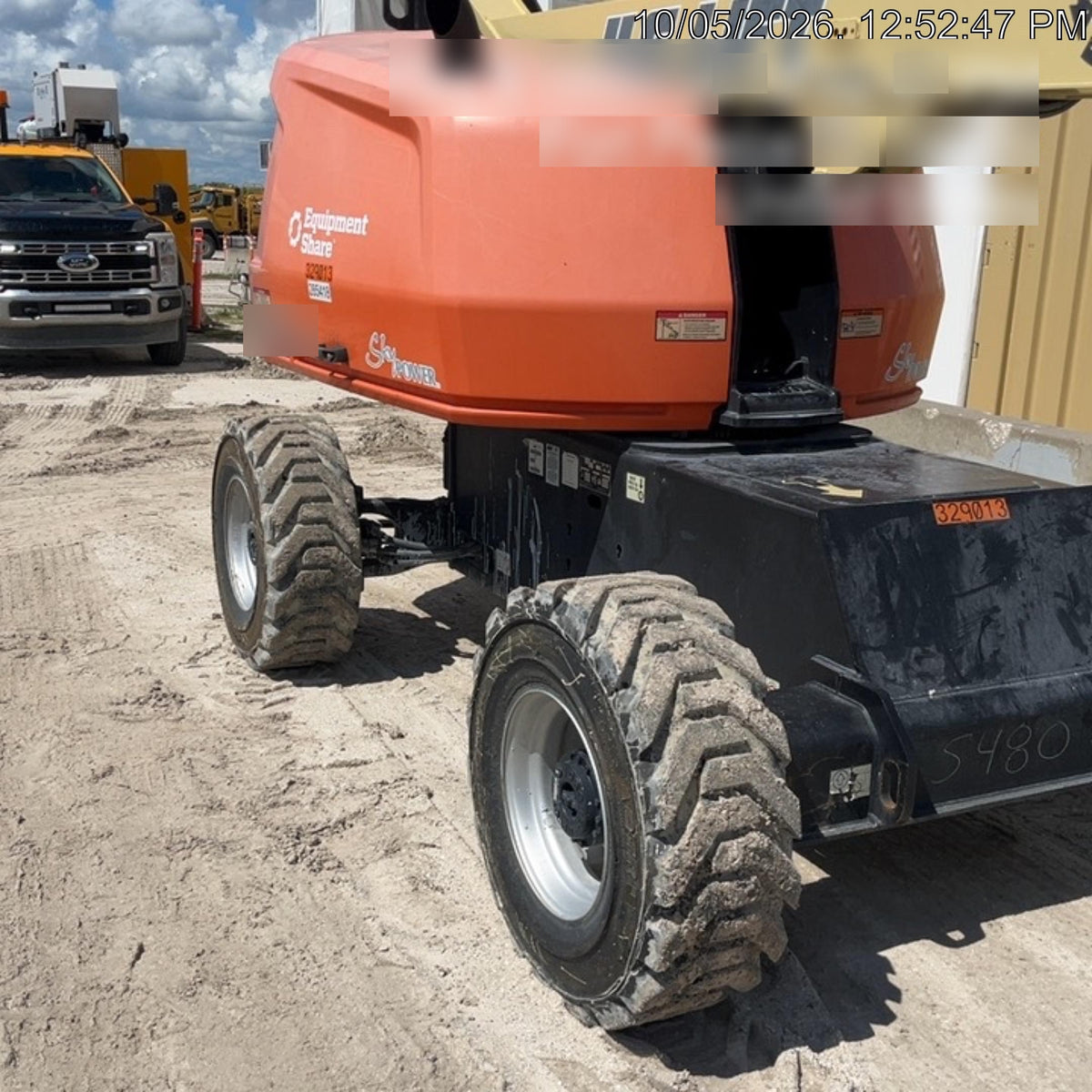 2023 JLG 460SJ