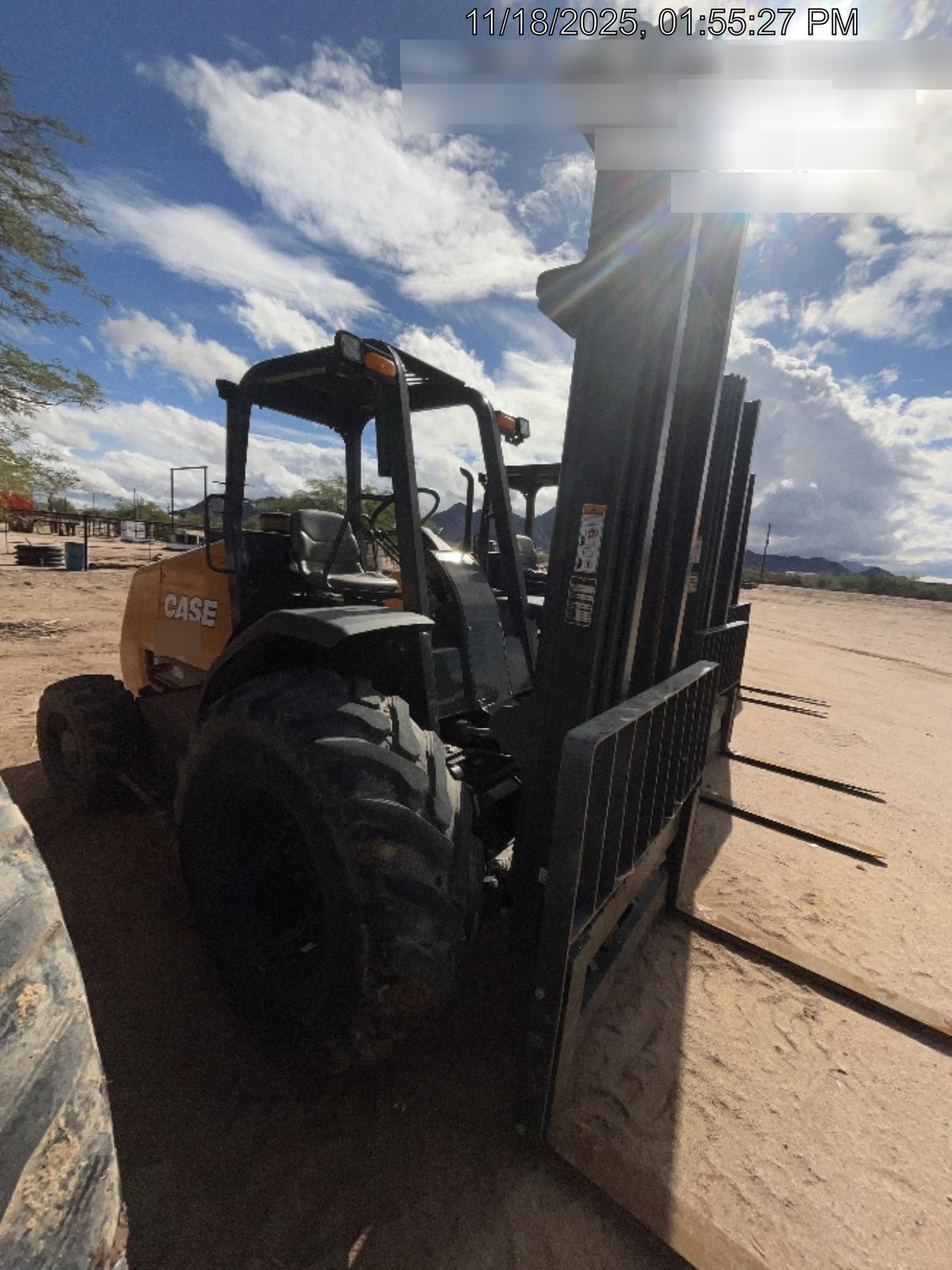 2023 CASE 588H