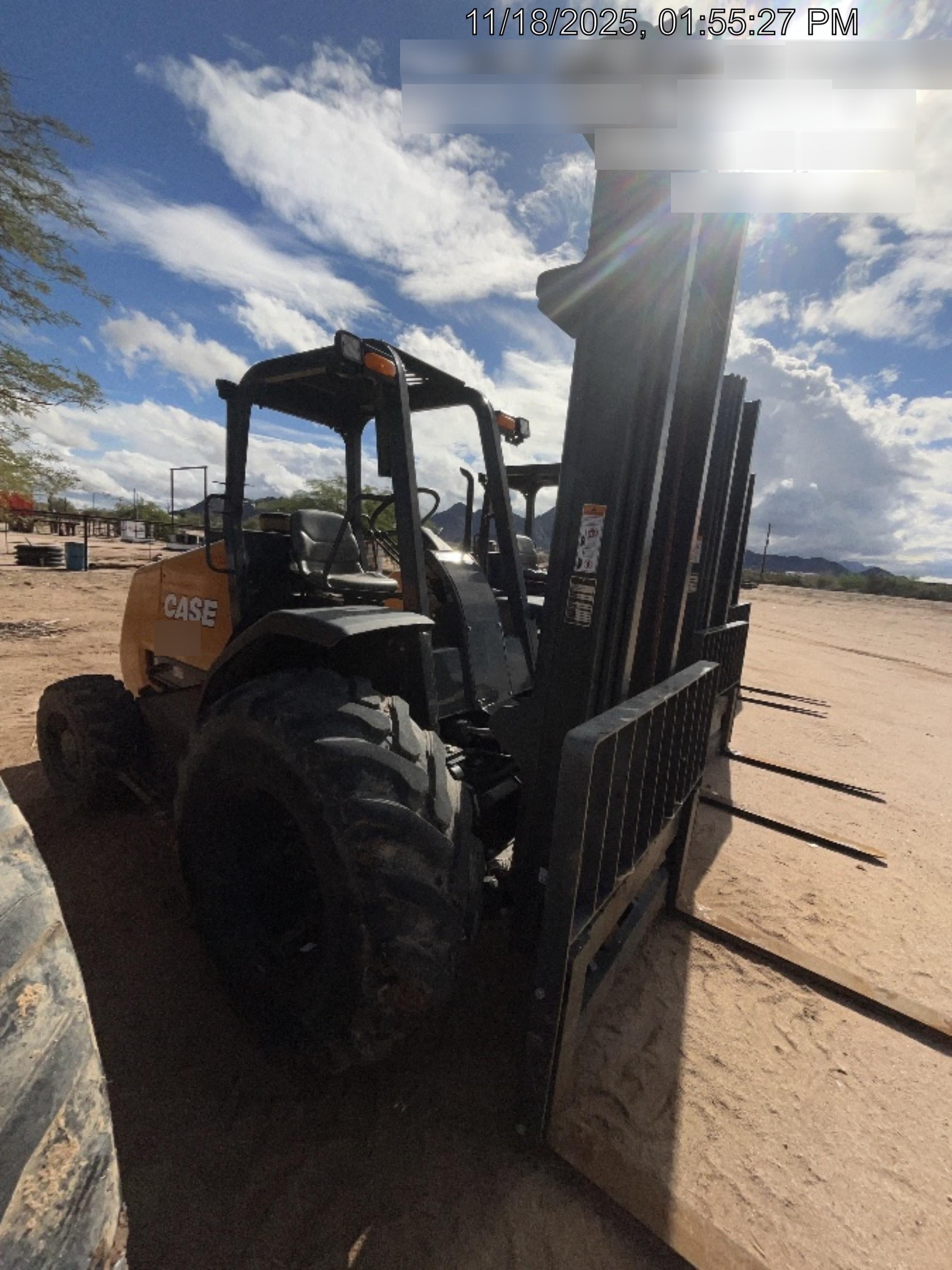 2023 CASE 588H