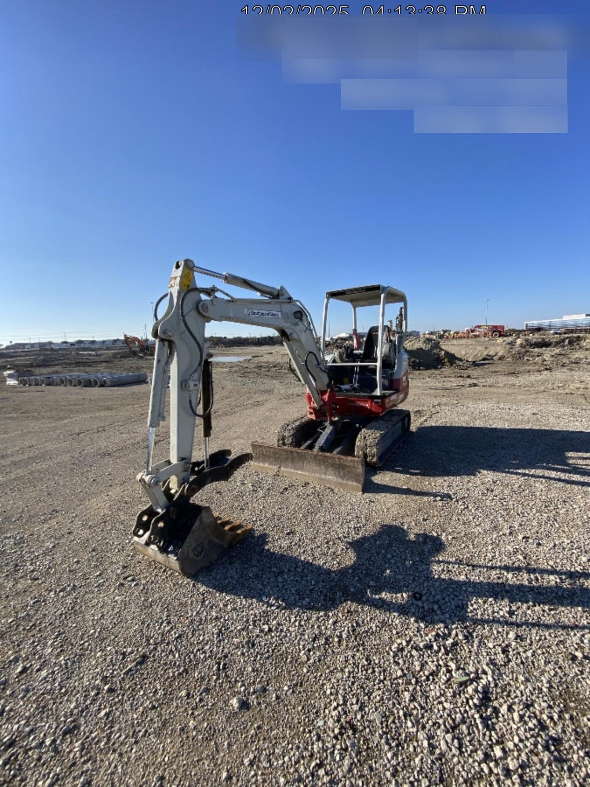 2022 TAKEUCHI TB235-2R