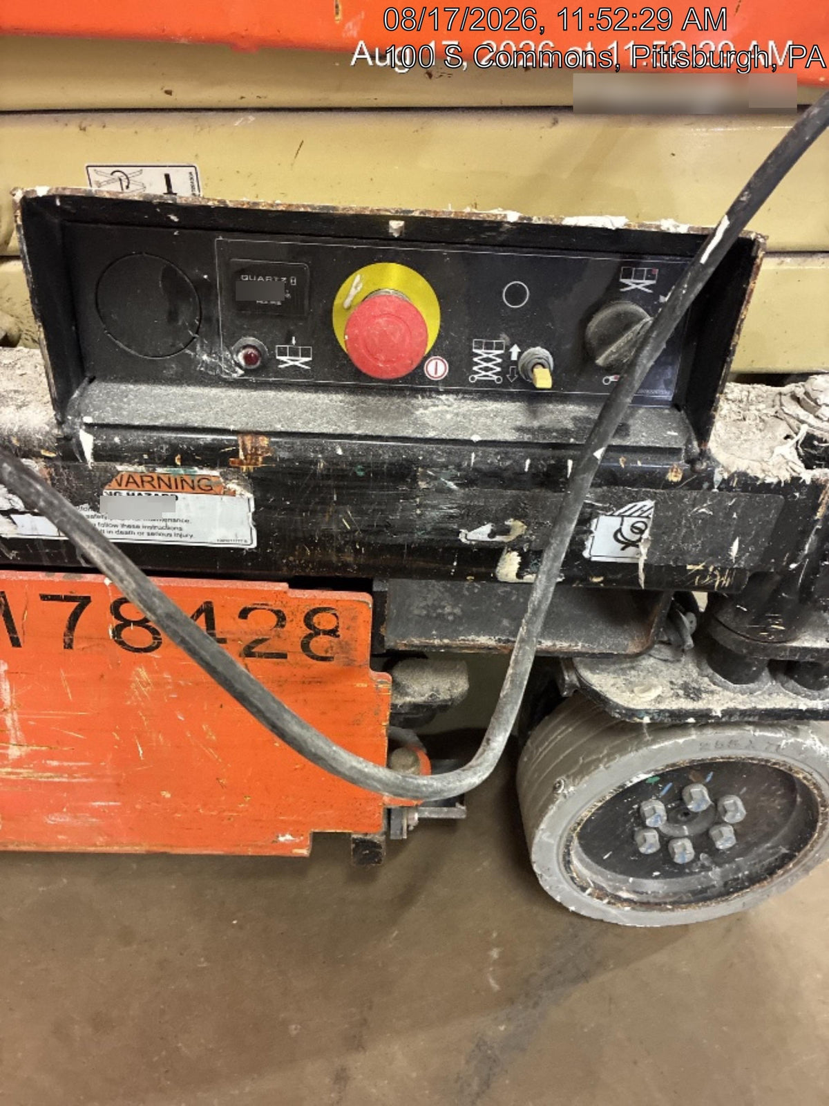 2021 JLG ES1330L