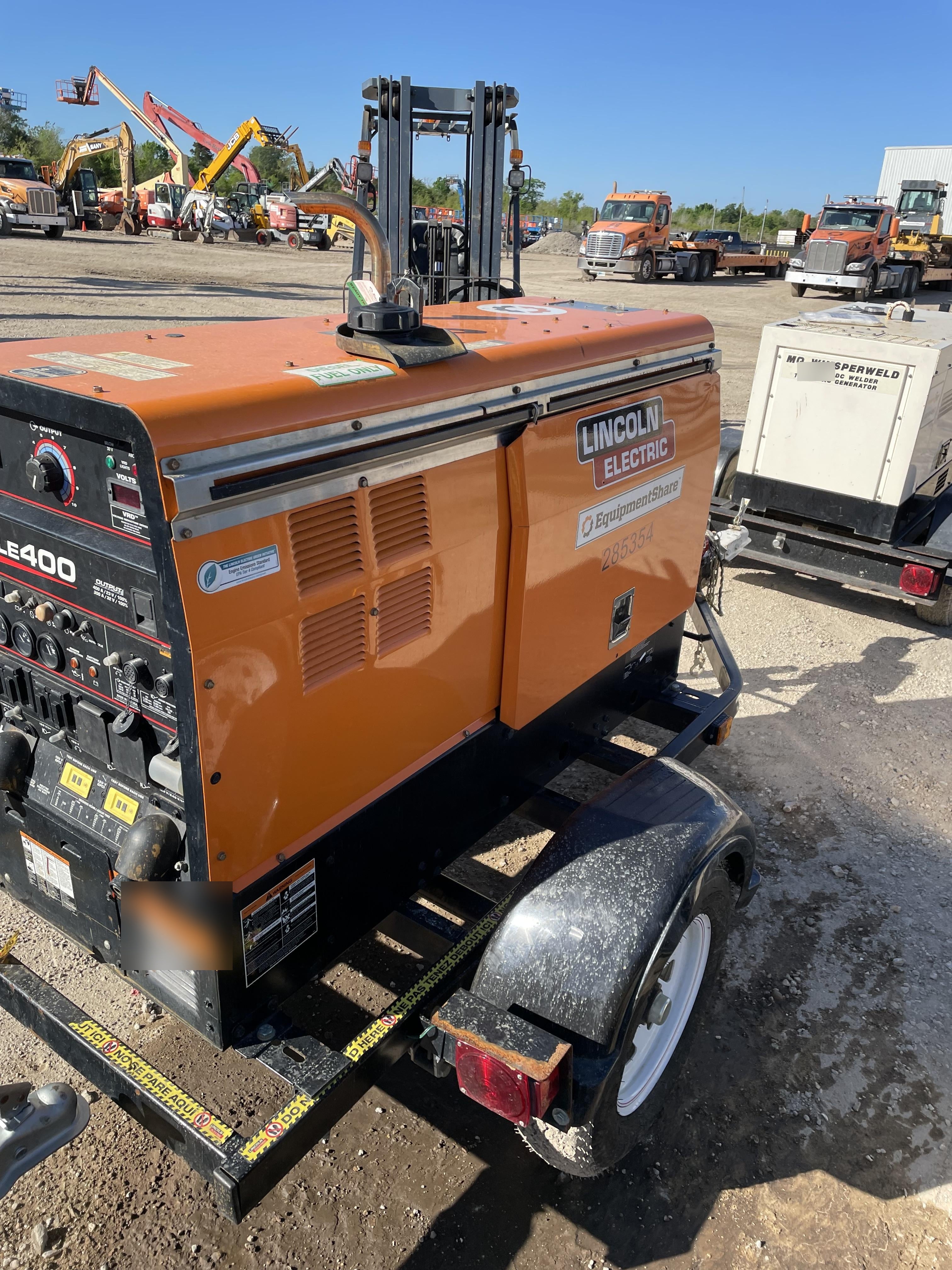 2022 Lincoln Electric LE400 Kubota V1505, Trlr, Cable Rack, Light Kit, ES Decals, T3