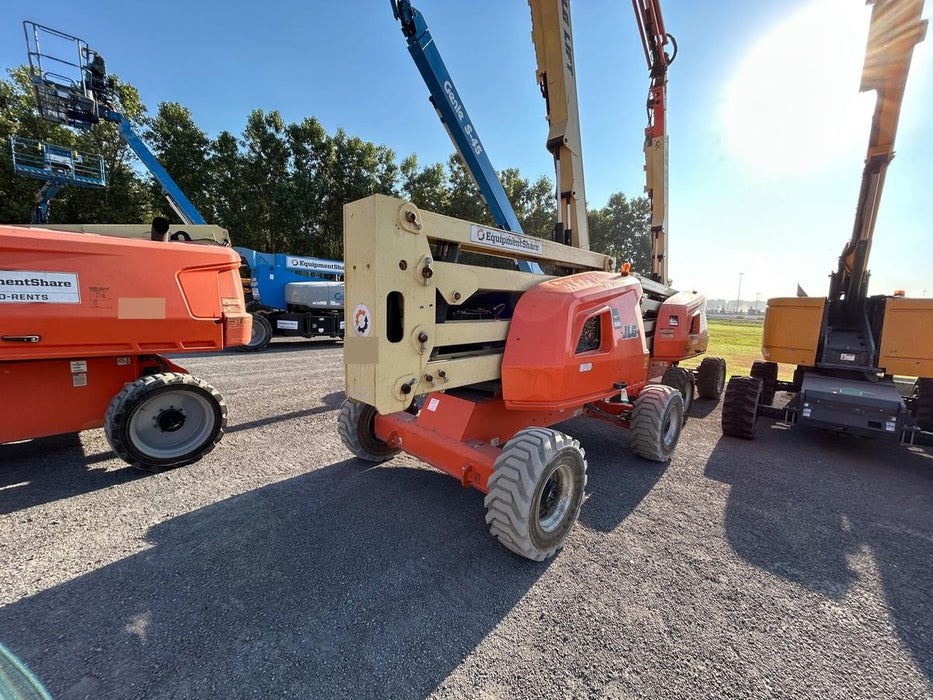 2019 JLG 450AJ