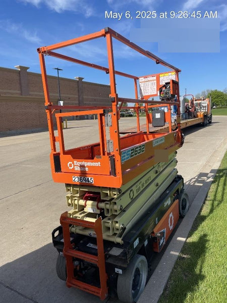 2022 JLG ES2632