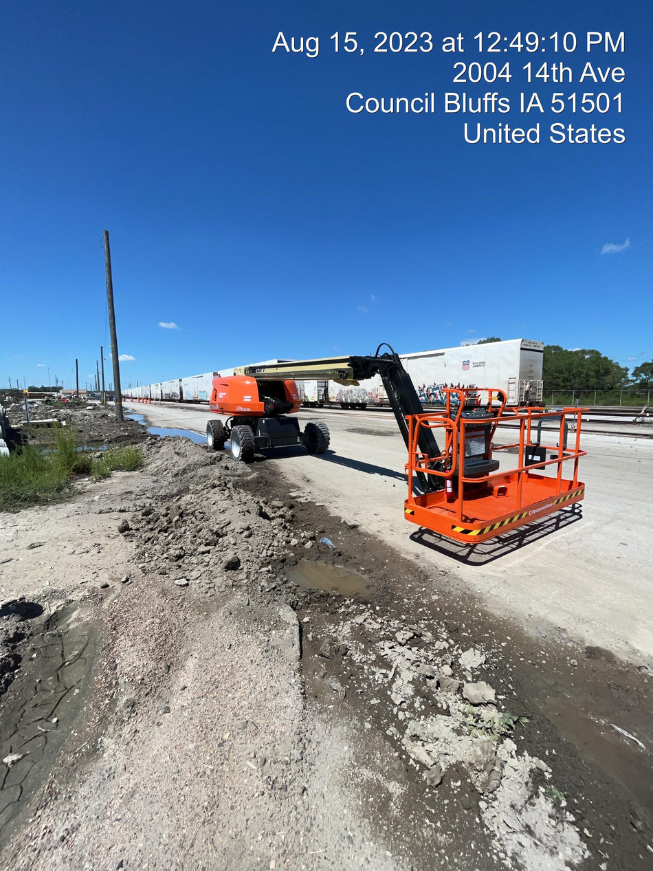 2023 JLG 660SJ