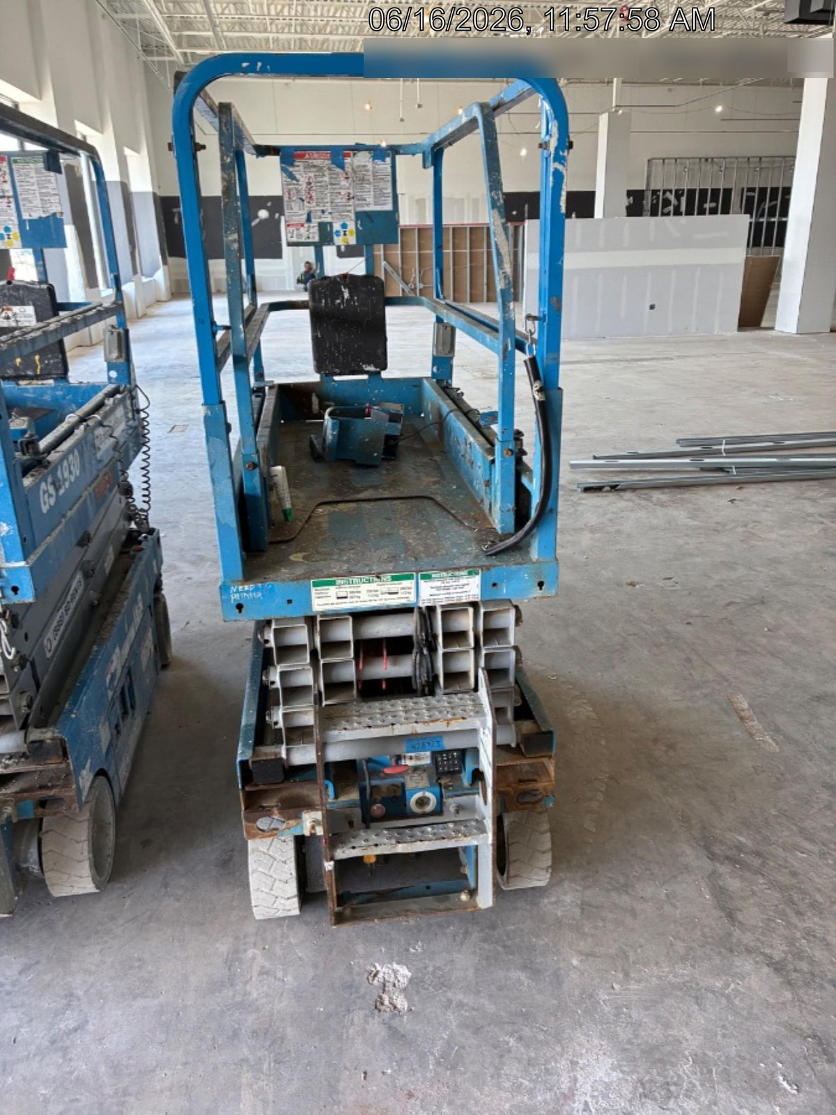 2019 Genie GS-1930 Fixed Rails with Chain Entry