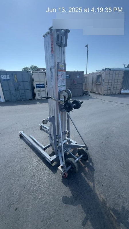 2023 GENIE SLC-24