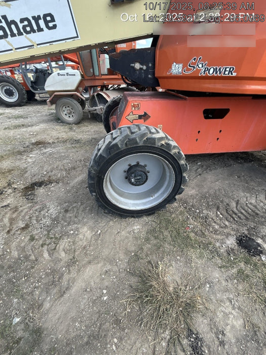 2019 JLG 660SJ
