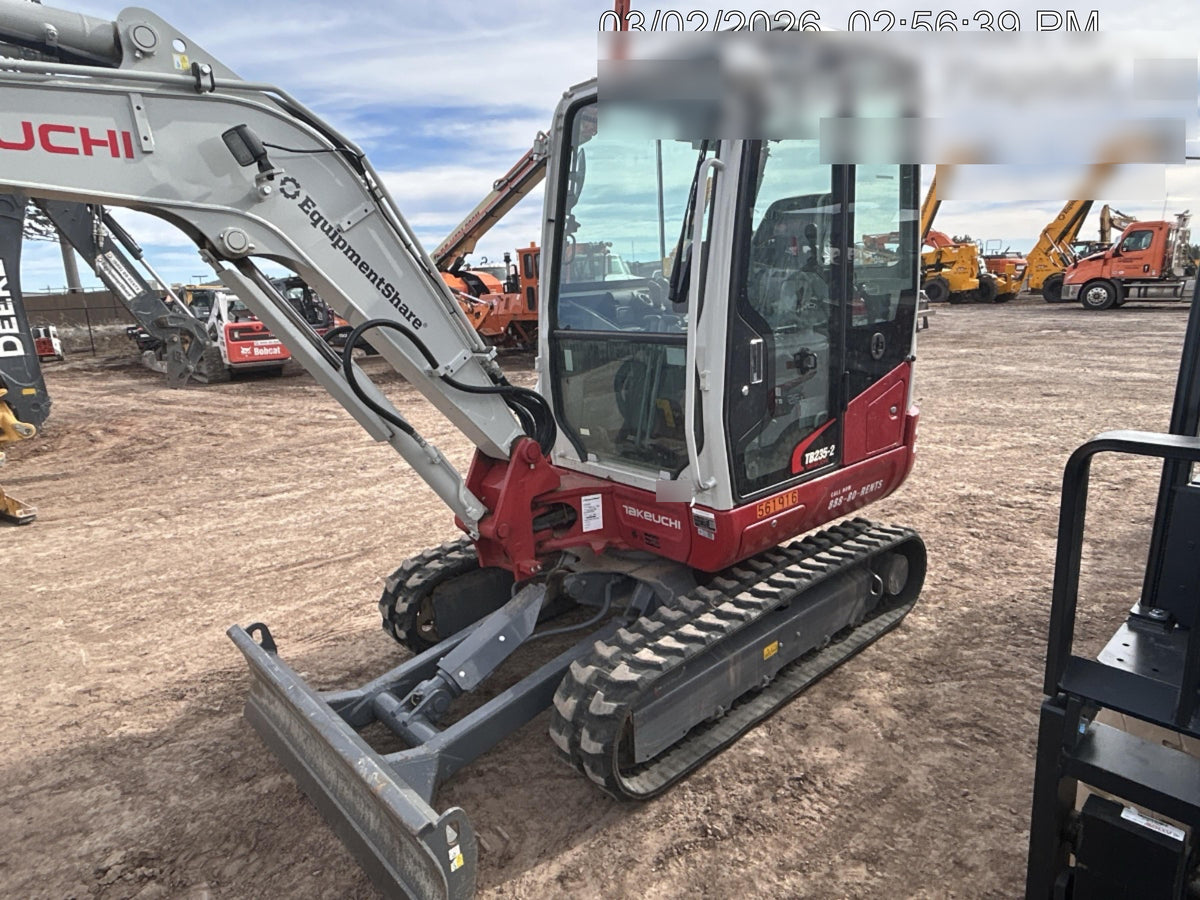 2025 TAKEUCHI TB235-2CR