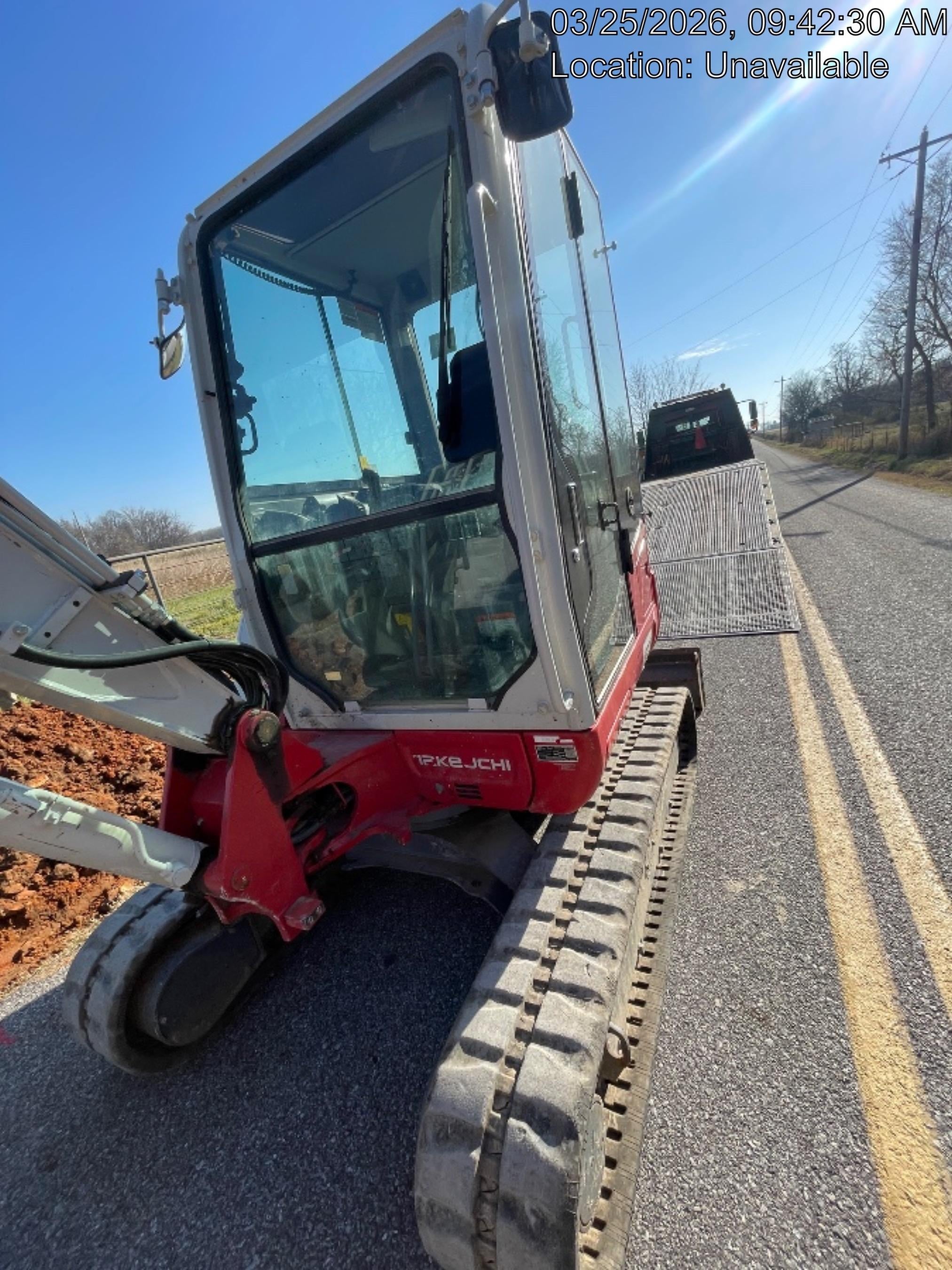 2022 TAKEUCHI TB235-2CR