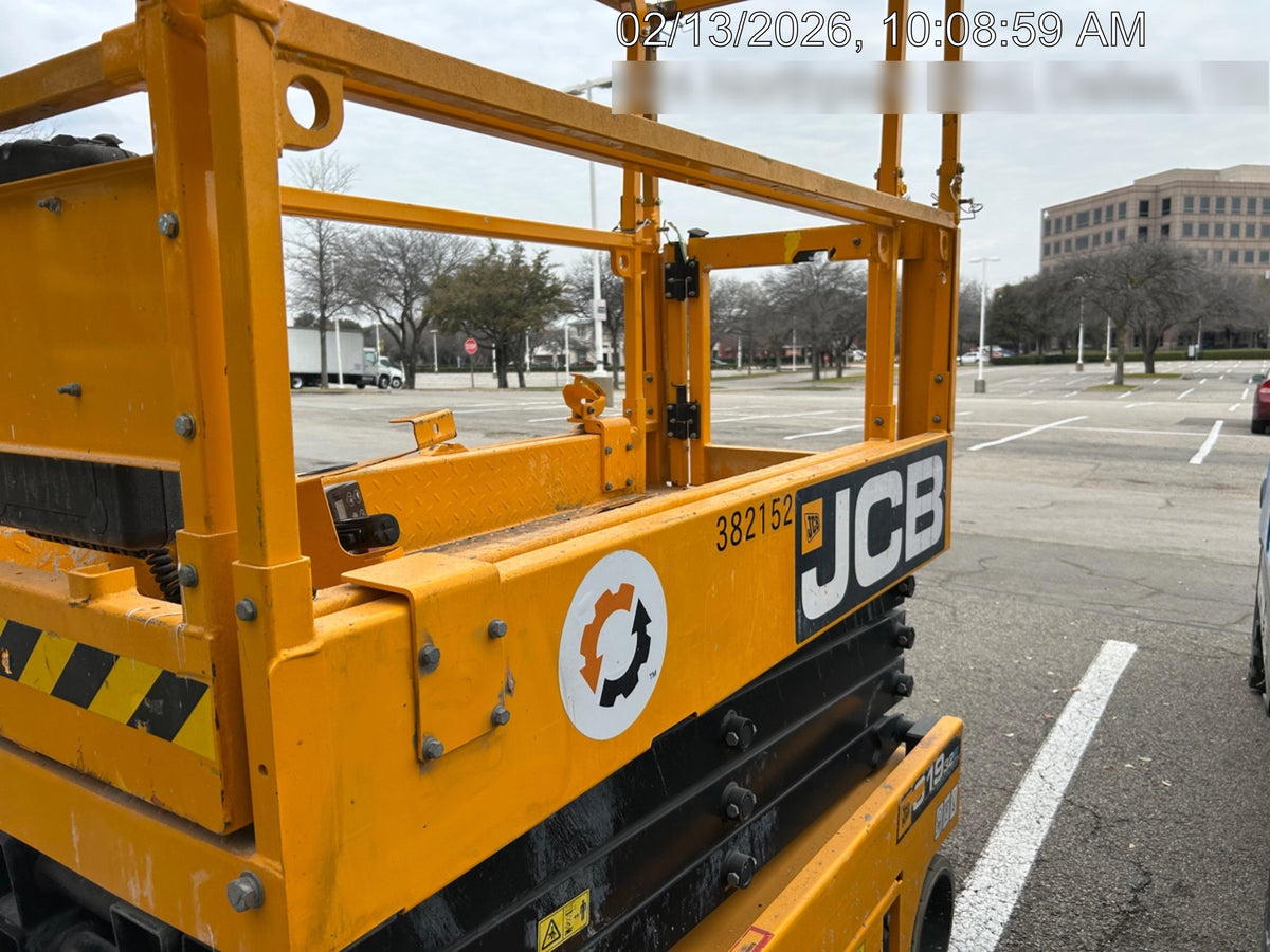 2024 JCB S1932E