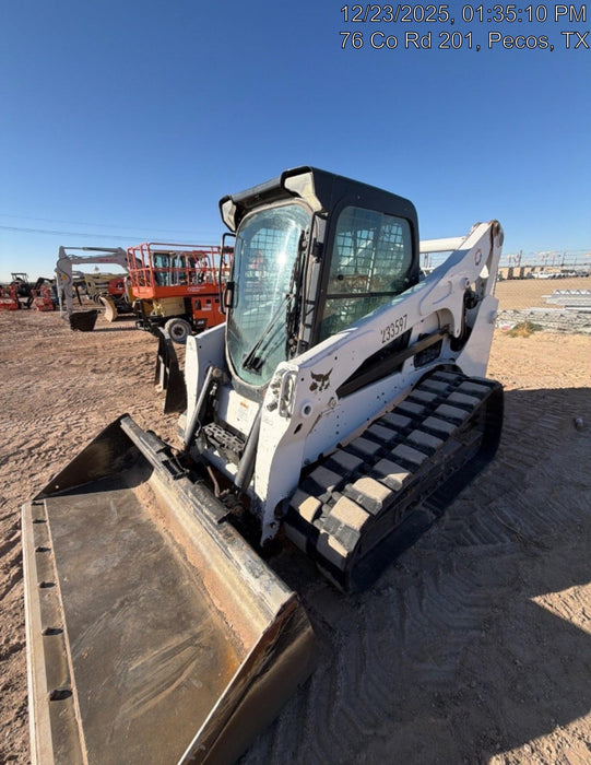 2025 JOHN DEERE 84" Bucket - John Deere