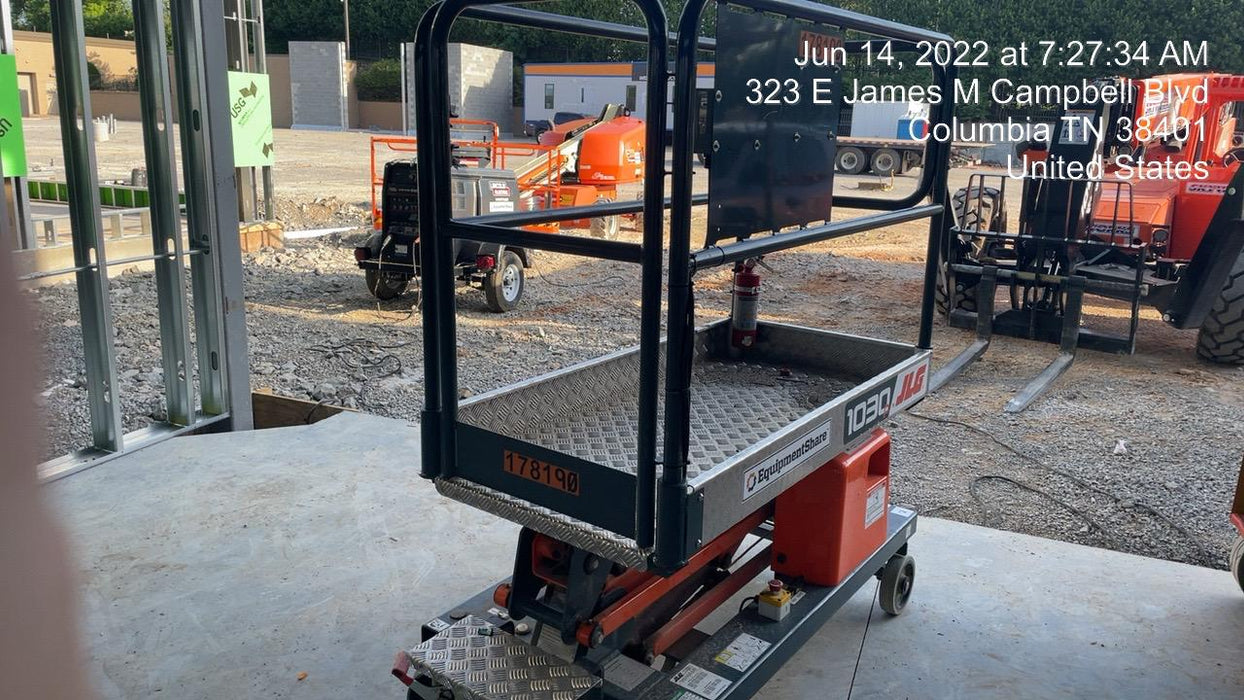 2021 JLG 1030P